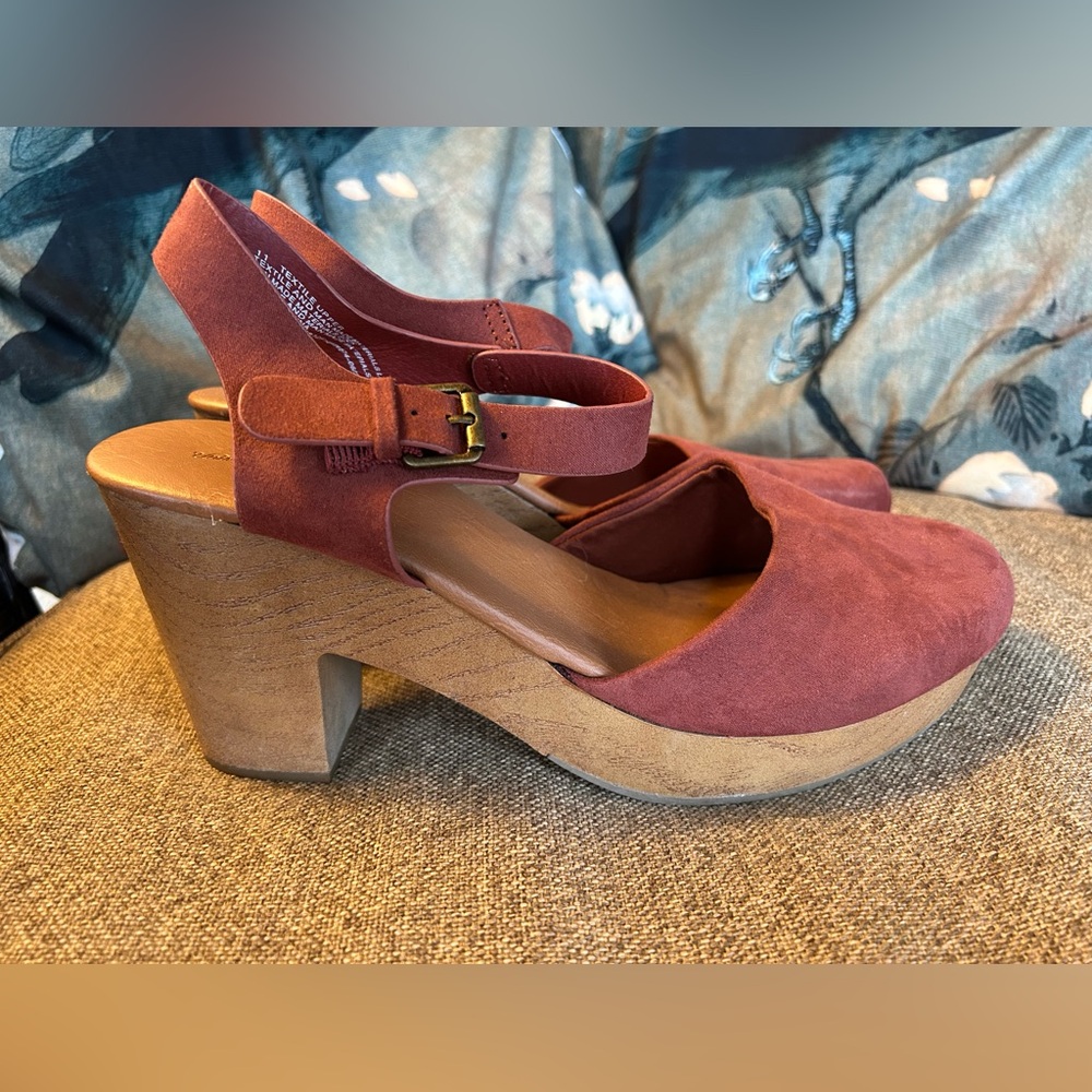 Women's Burnt Sienna Suede Block Heel Shoes